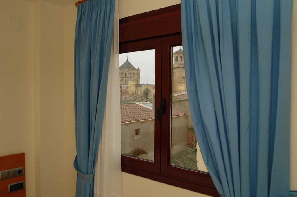Hotel Zaravencia By Bossh Hotels Toro Exterior photo