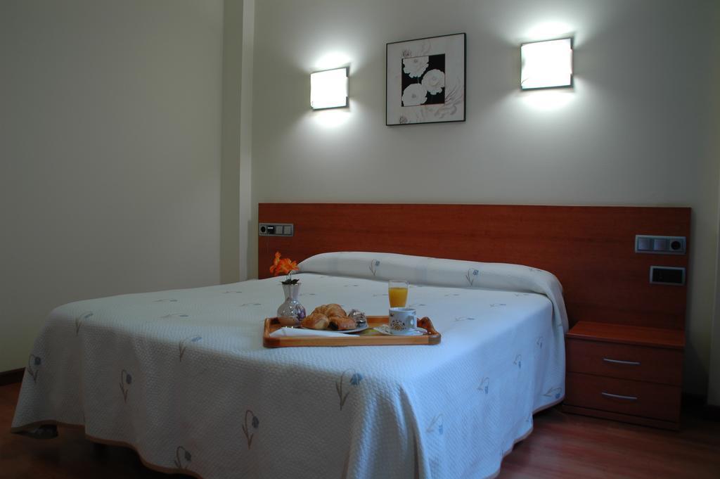 Hotel Zaravencia By Bossh Hotels Toro Exterior photo