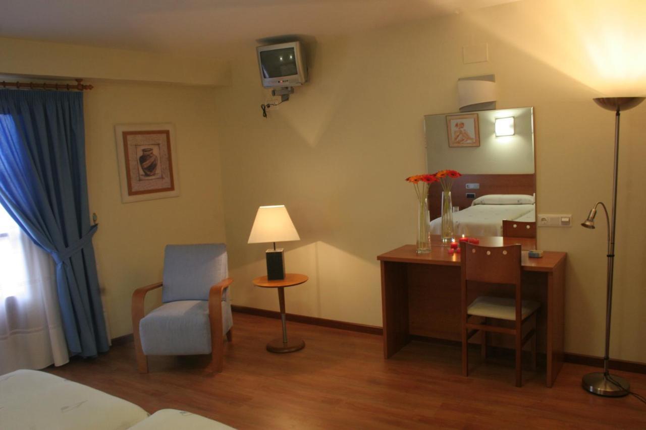 Hotel Zaravencia By Bossh Hotels Toro Exterior photo